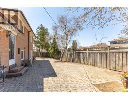 16 Gambello Crescent, Toronto, ON M3J1W3 Photo 46