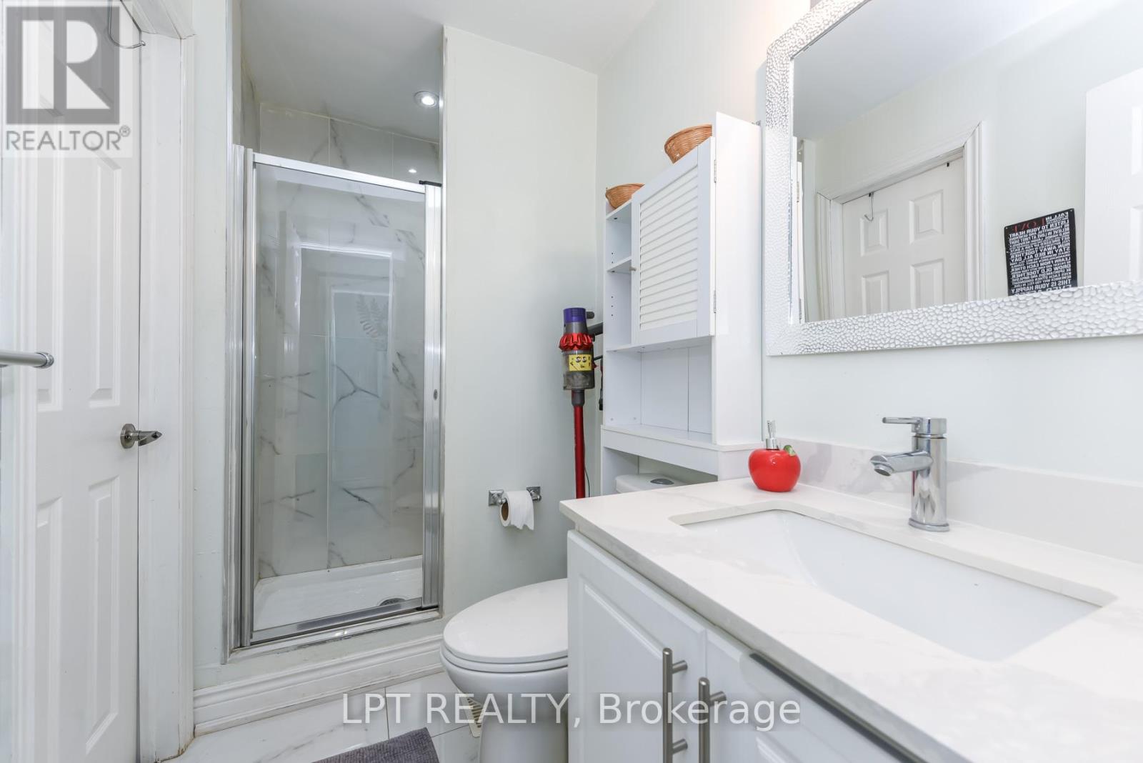 7101 CODLIN AVENUE - 4