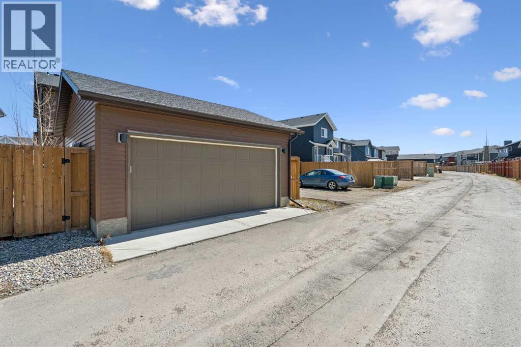 267 Sundown Road West, Cochrane