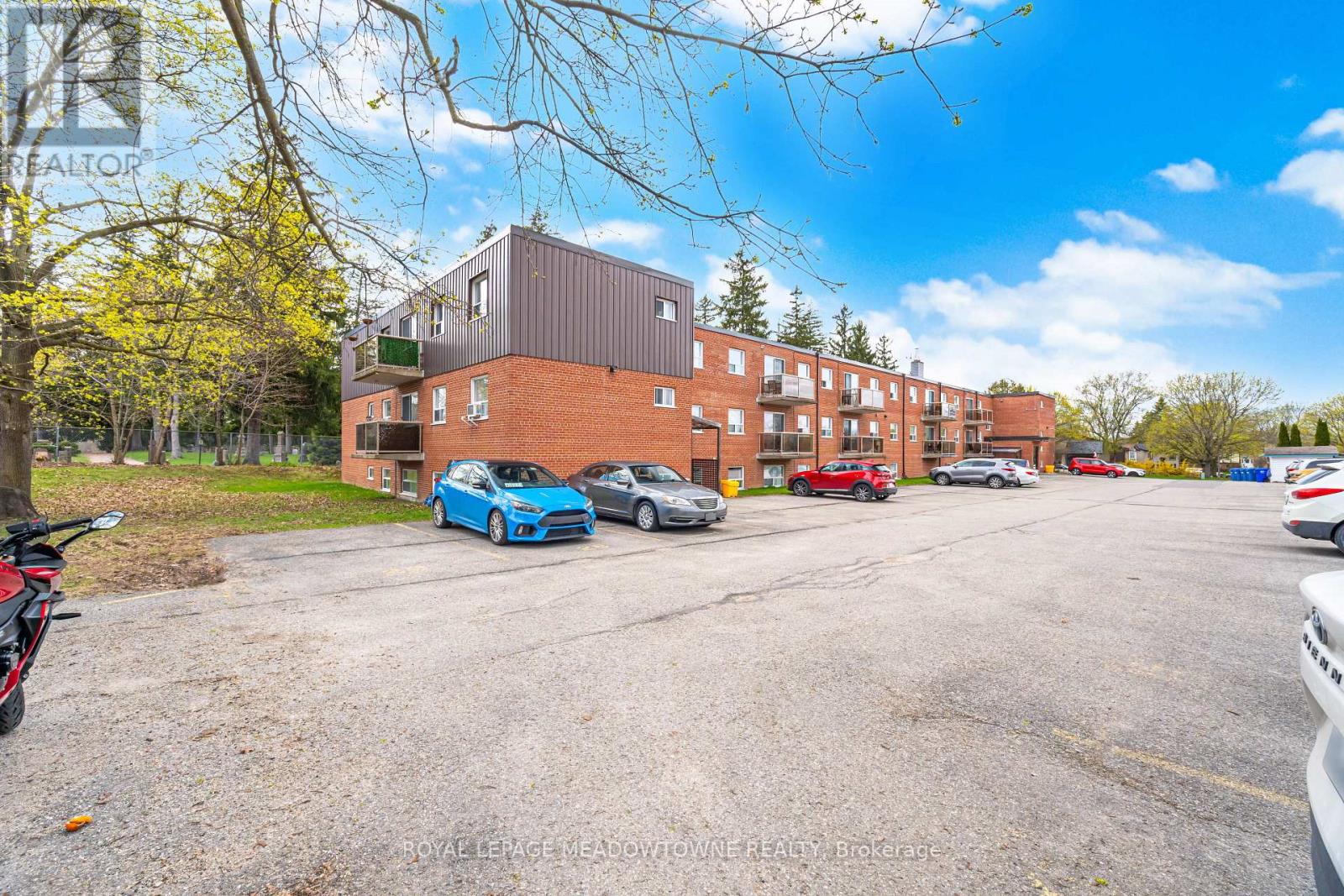 #205 24 RANSOM STREET - 2