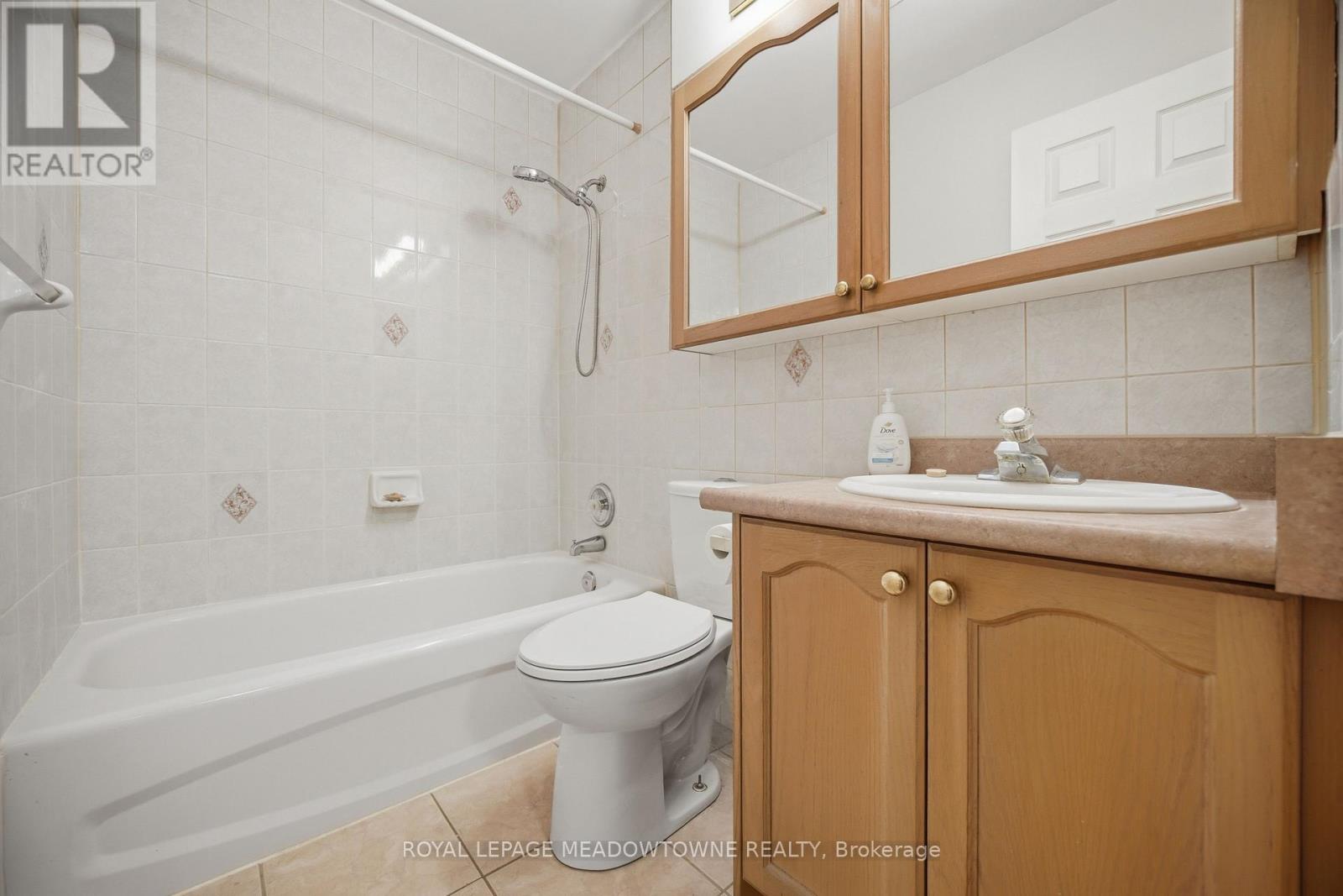 #205 24 RANSOM STREET - 16