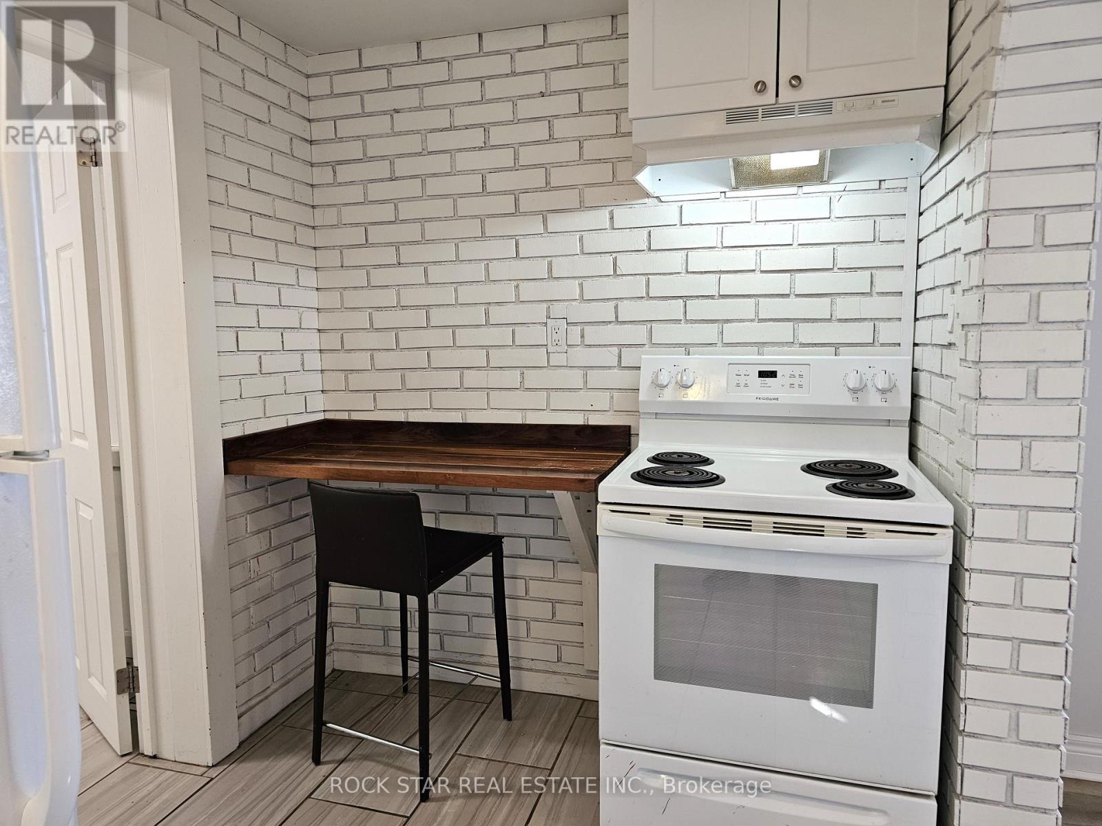 292 FARES STREET - 16