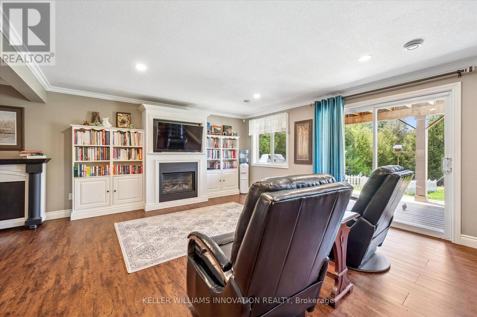 495190 TRAVERSTON ROAD - 21
