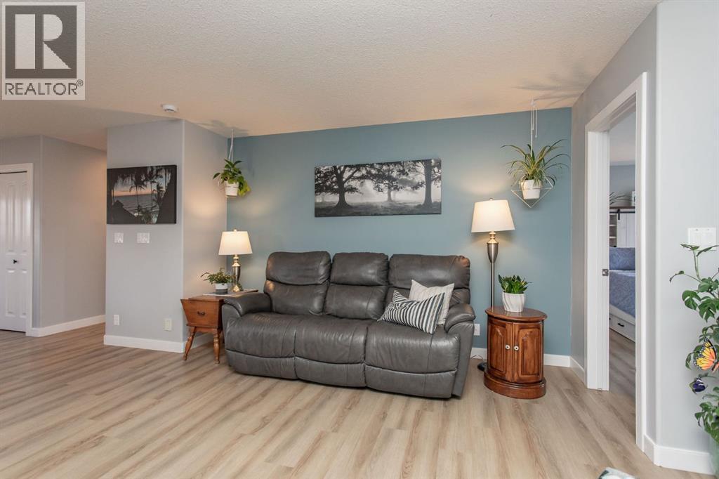179 Long Close, Red Deer