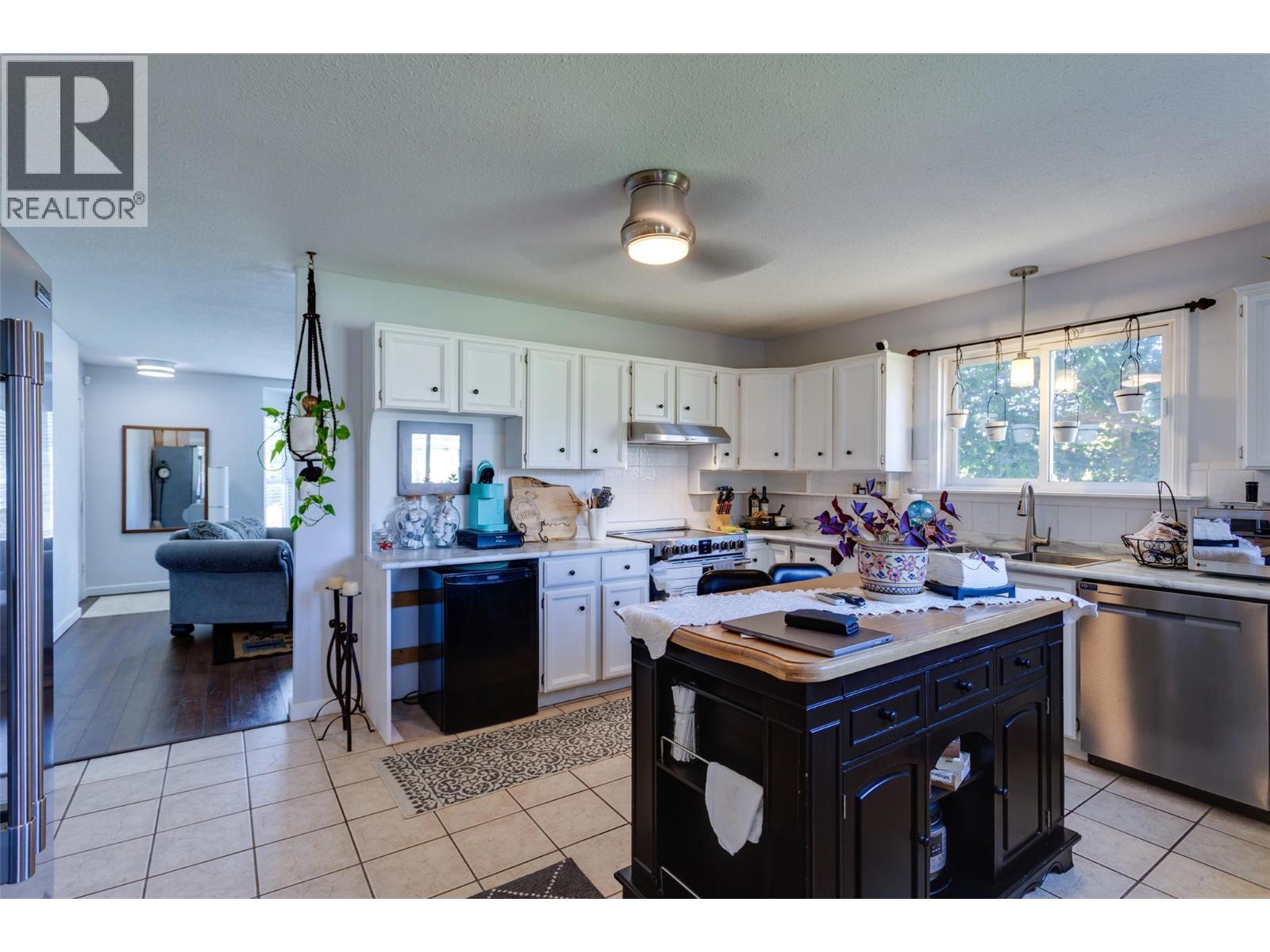 1490 Cornwall Road, Kelowna