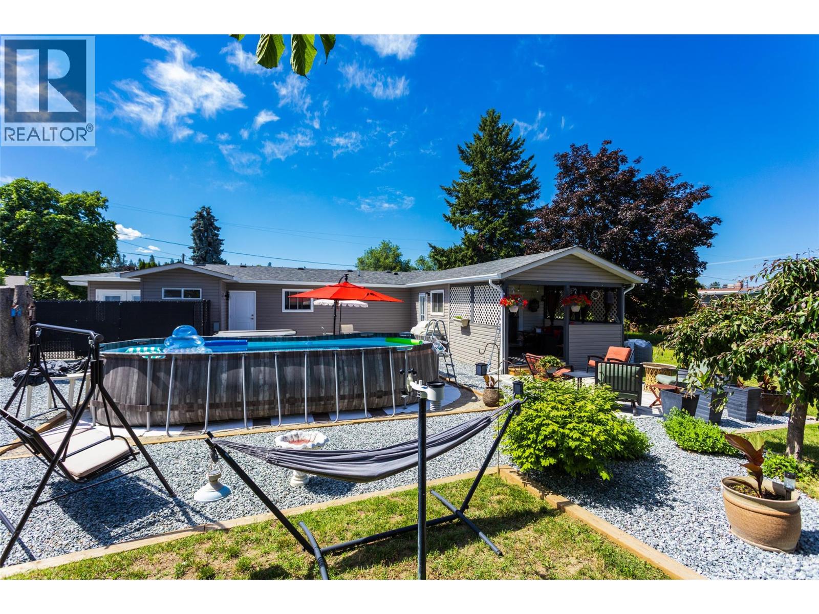 1490 Cornwall Road - 30