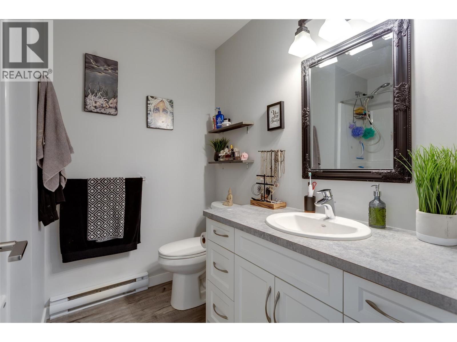 1490 Cornwall Road, Kelowna
