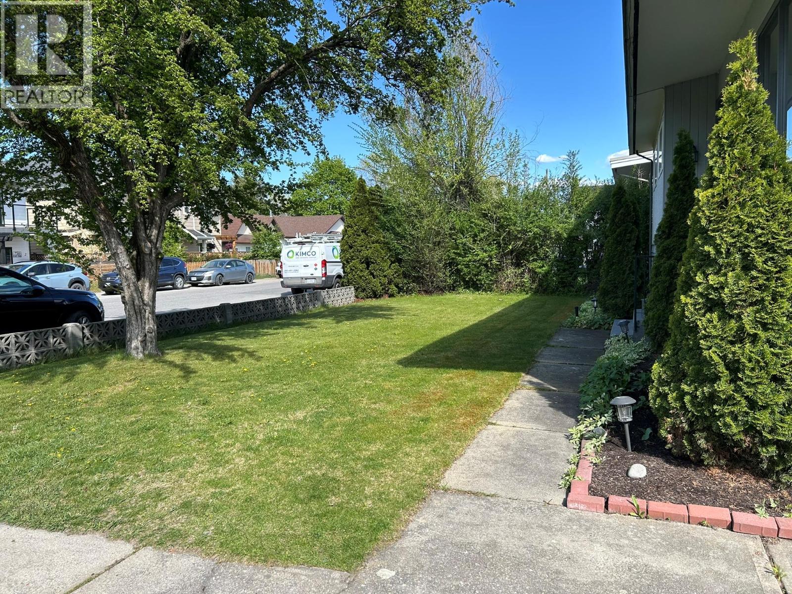 743 Kinnear Avenue, Kelowna