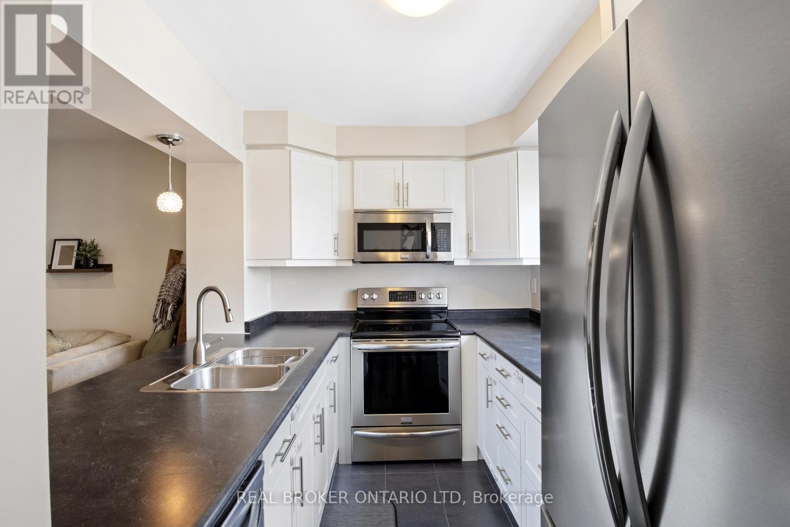 100 BAYCLIFFE CRESCENT - 11