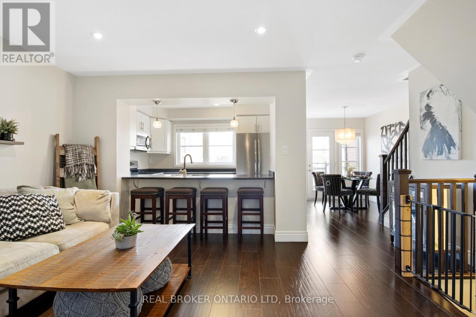 100 BAYCLIFFE CRESCENT - 9