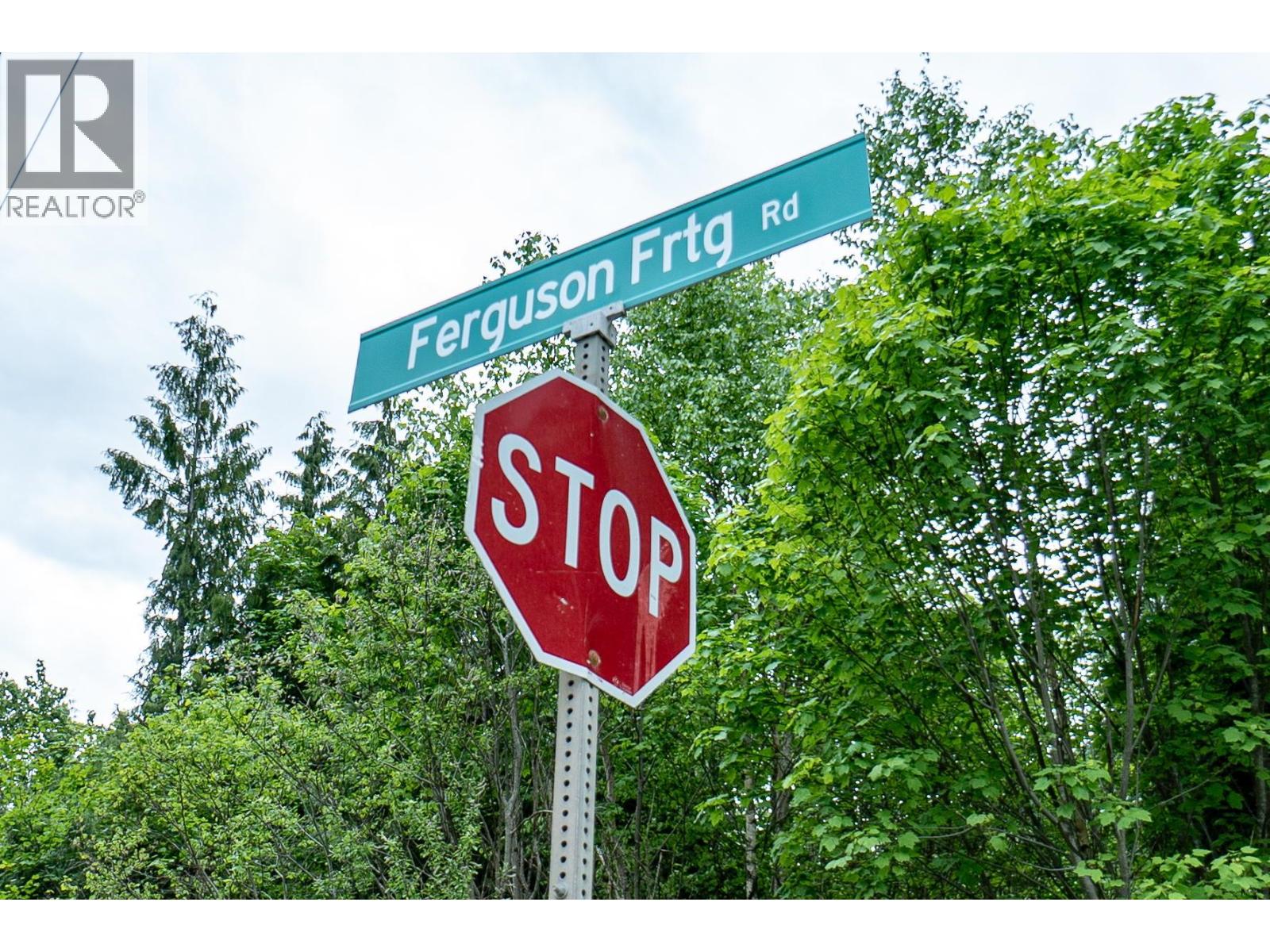 5926 Ferguson Frontage Road, Malakwa