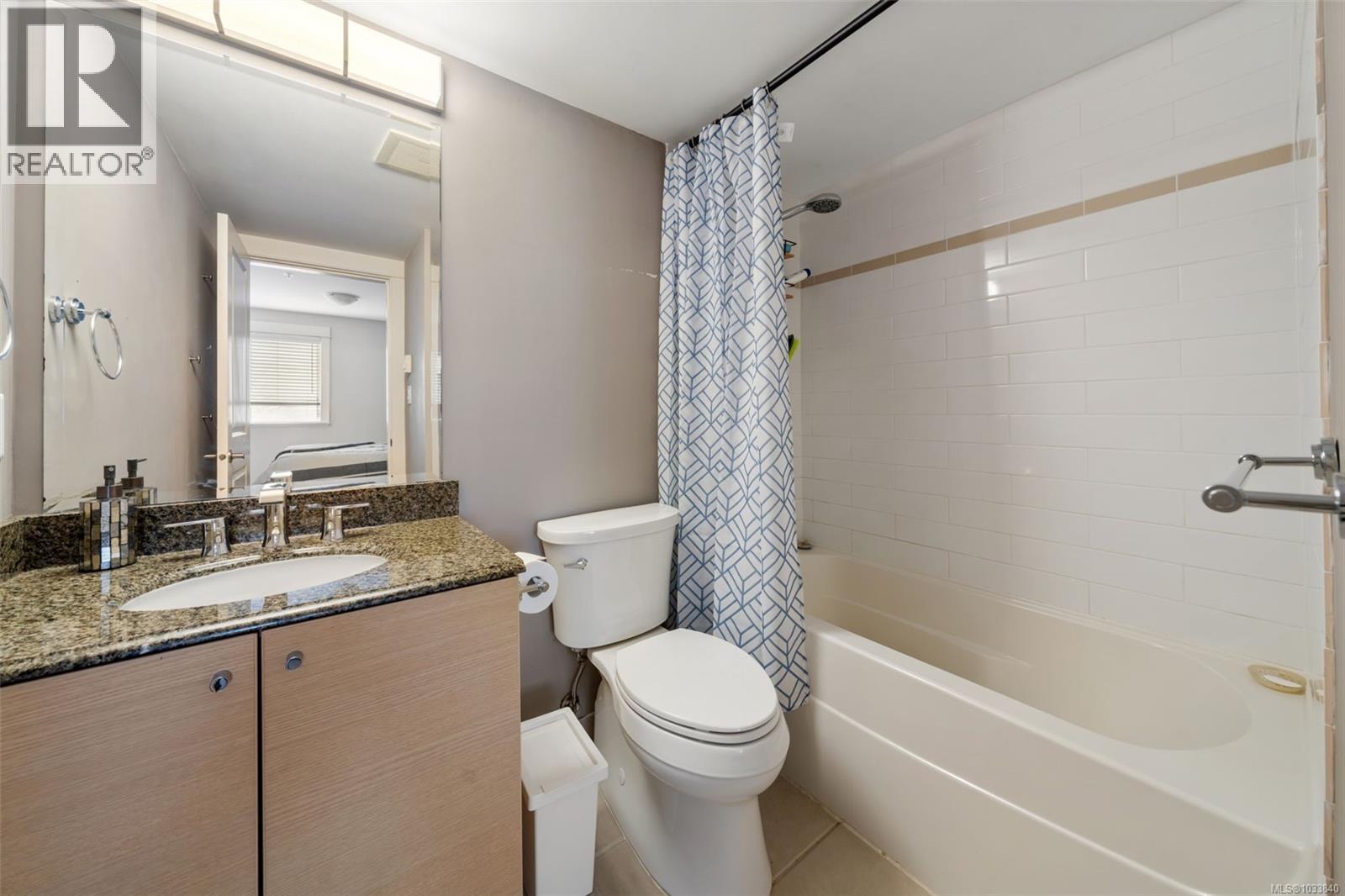 #305 1315 Esquimalt Rd - 13