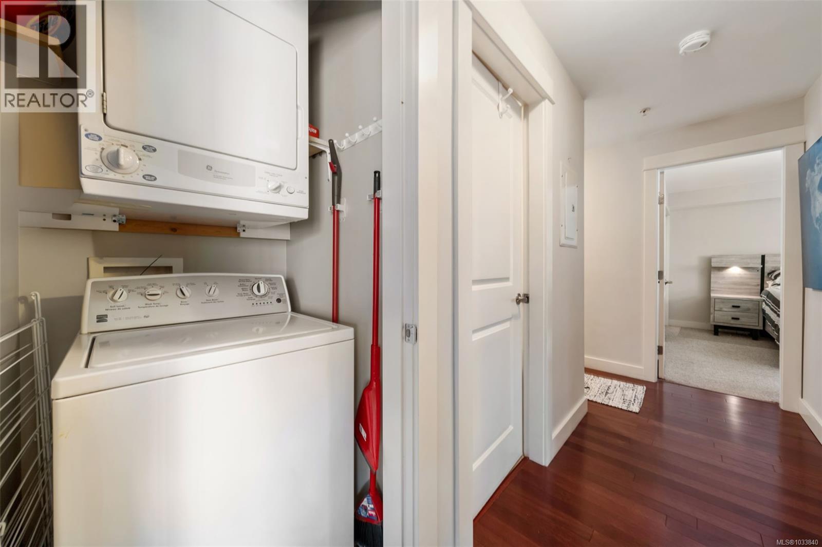 #305 1315 Esquimalt Rd - 14