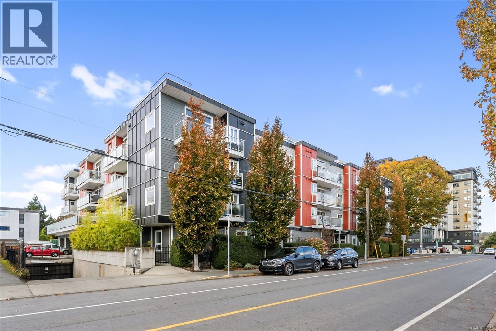 #305 1315 Esquimalt Rd - 23