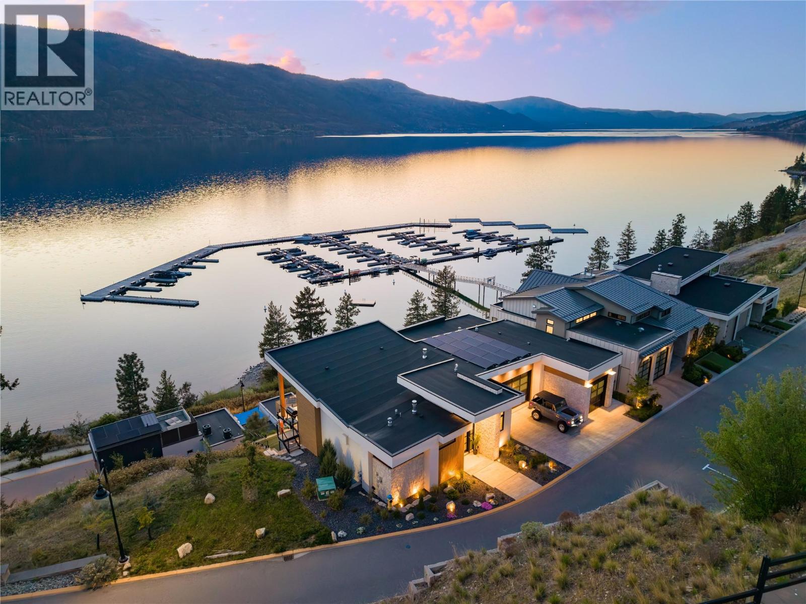 3442 Arrowroot Drive, Kelowna