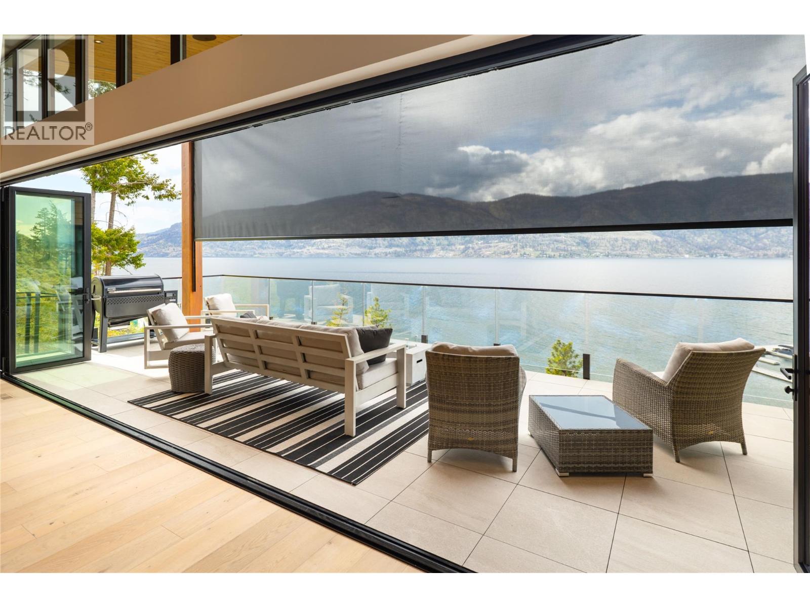 3442 Arrowroot Drive, Kelowna