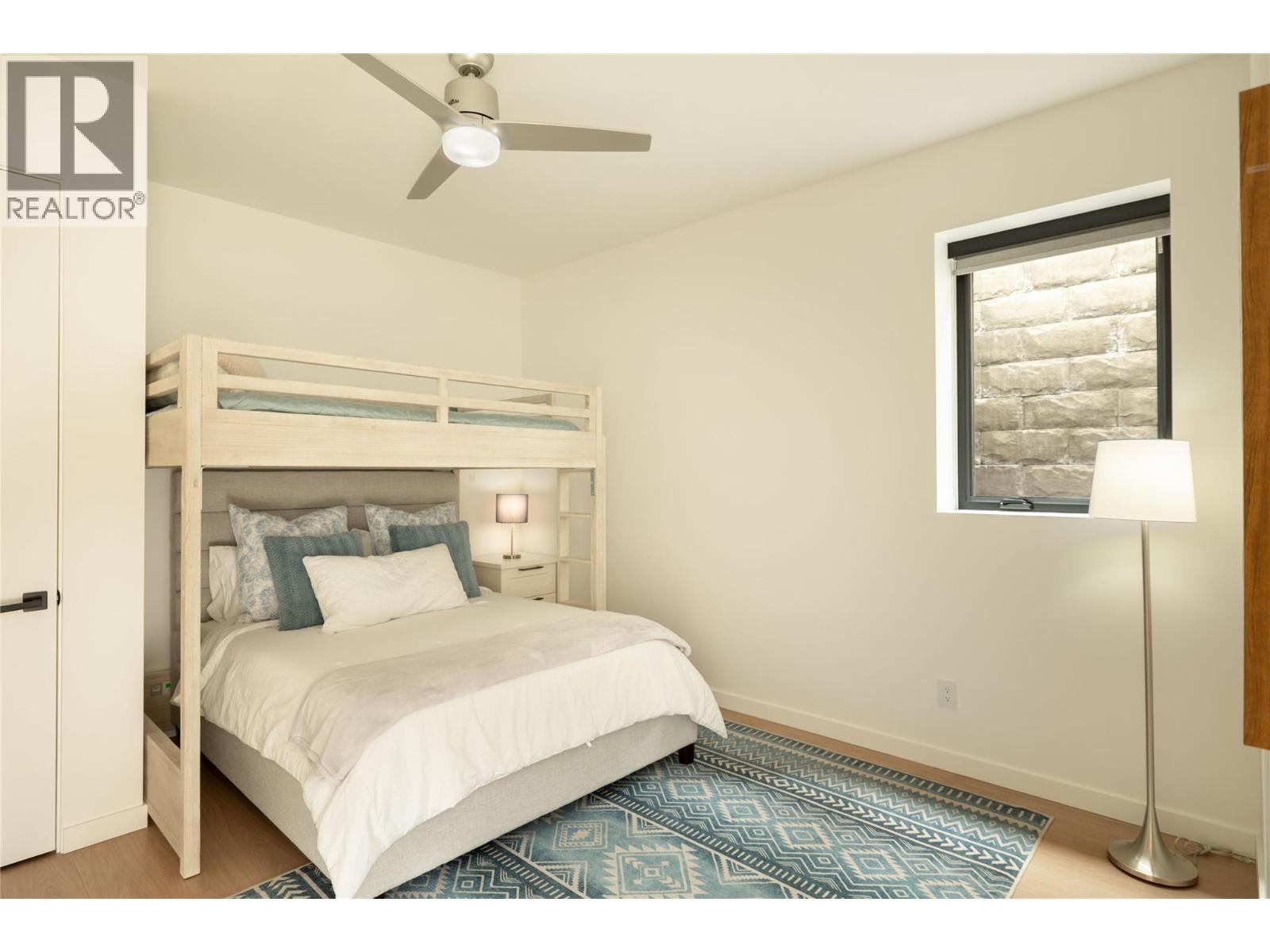 3442 Arrowroot Drive, Kelowna
