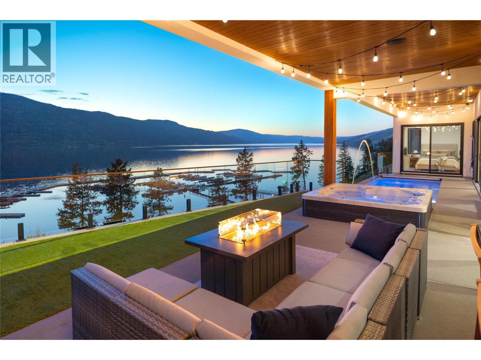 3442 Arrowroot Drive, Kelowna
