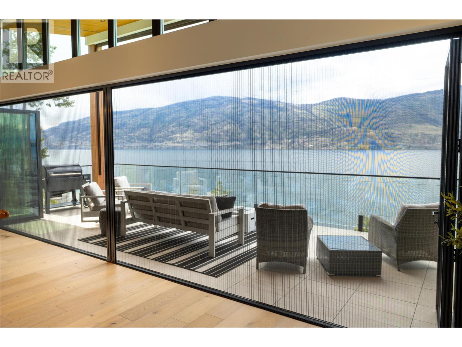 3442 Arrowroot Drive, Kelowna