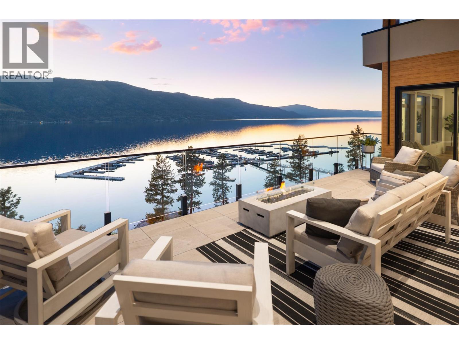 3442 Arrowroot Drive, Kelowna