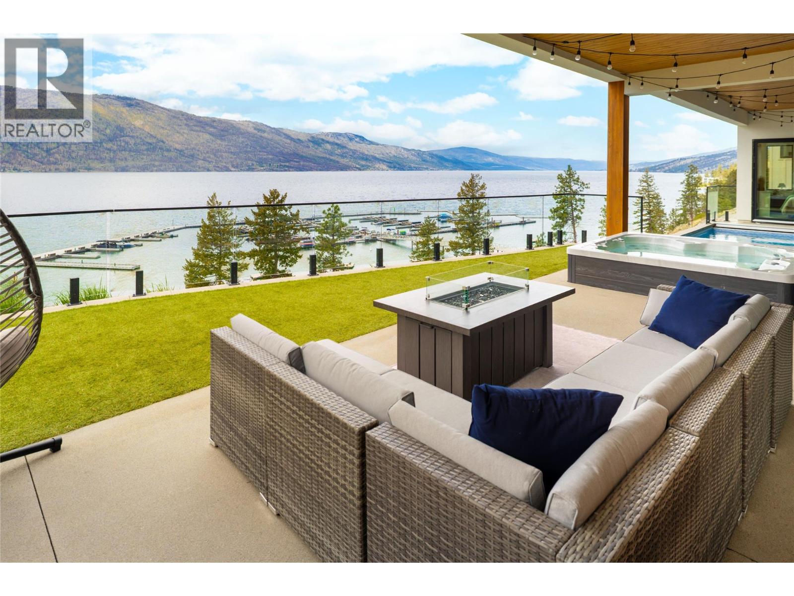 3442 Arrowroot Drive, Kelowna