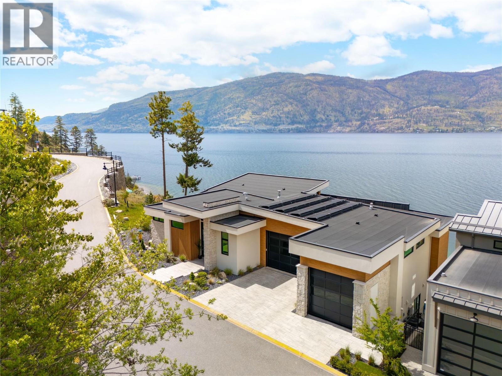 3442 Arrowroot Drive, Kelowna