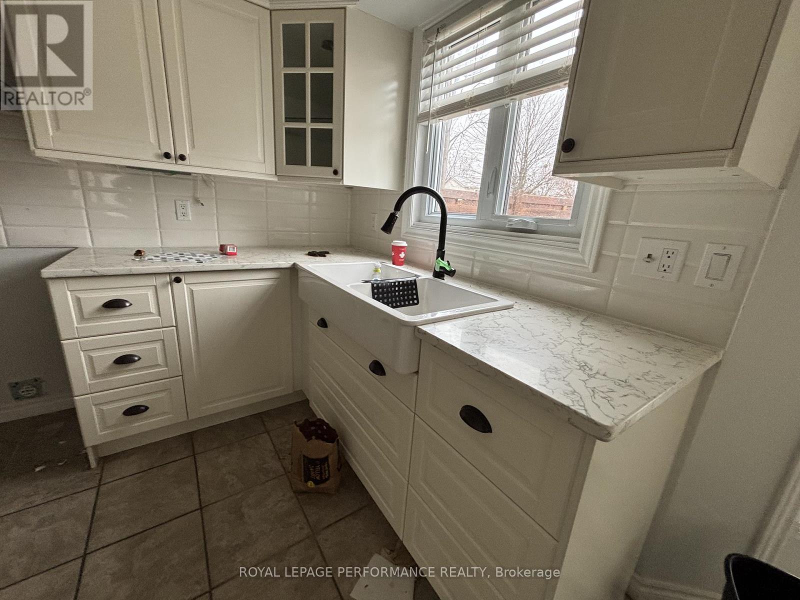 123 NAPOLEON COURT - 10