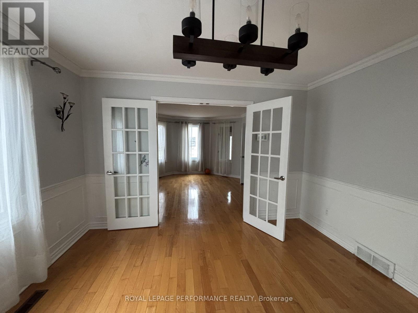 123 NAPOLEON COURT - 8