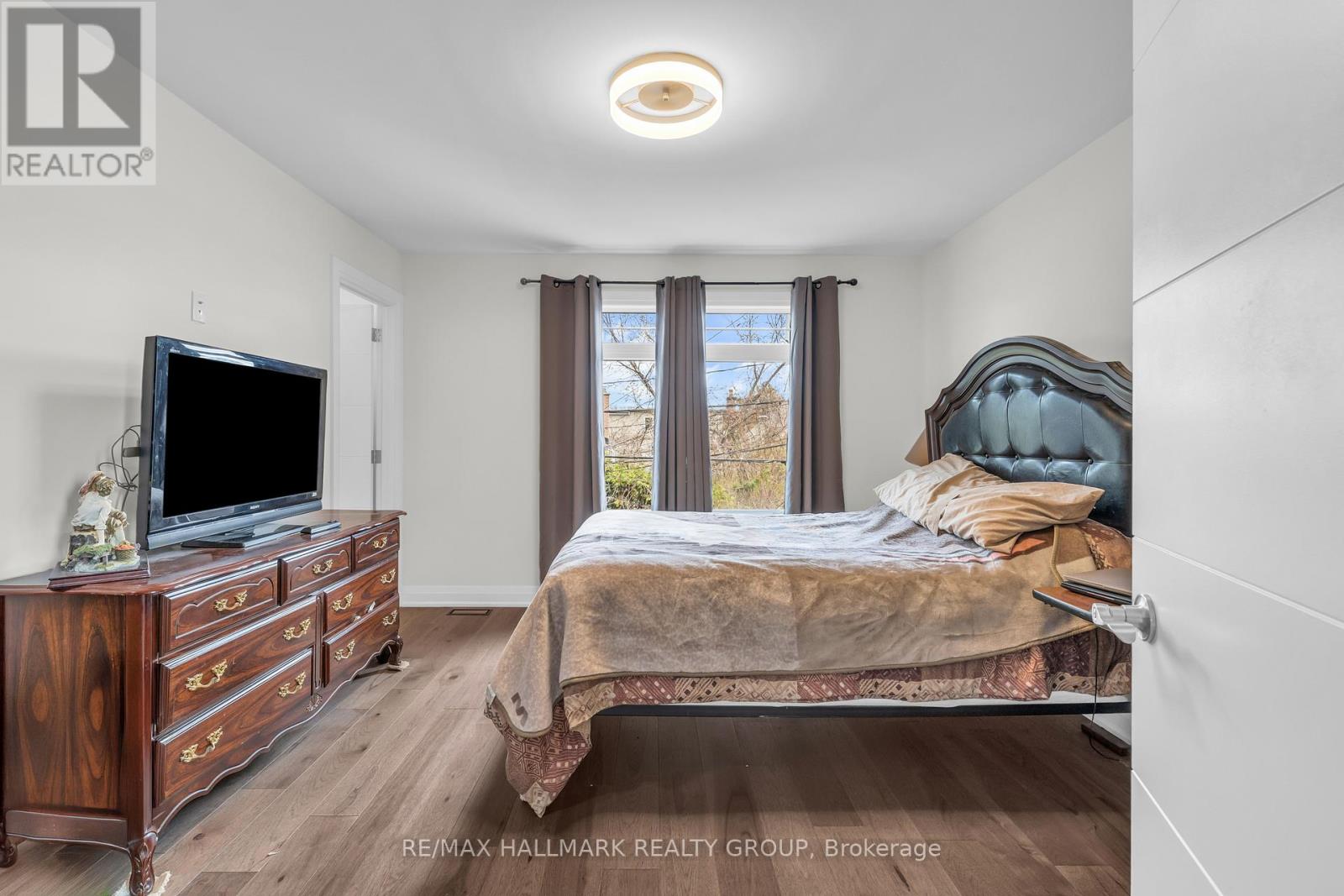 165 LONGPRE STREET - 26