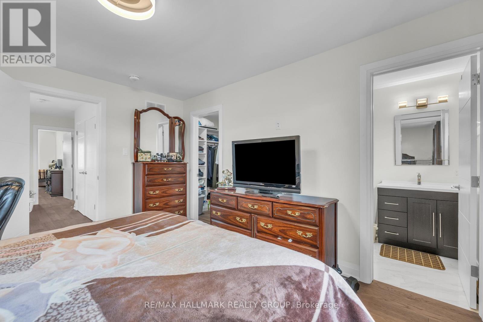 165 LONGPRE STREET - 27
