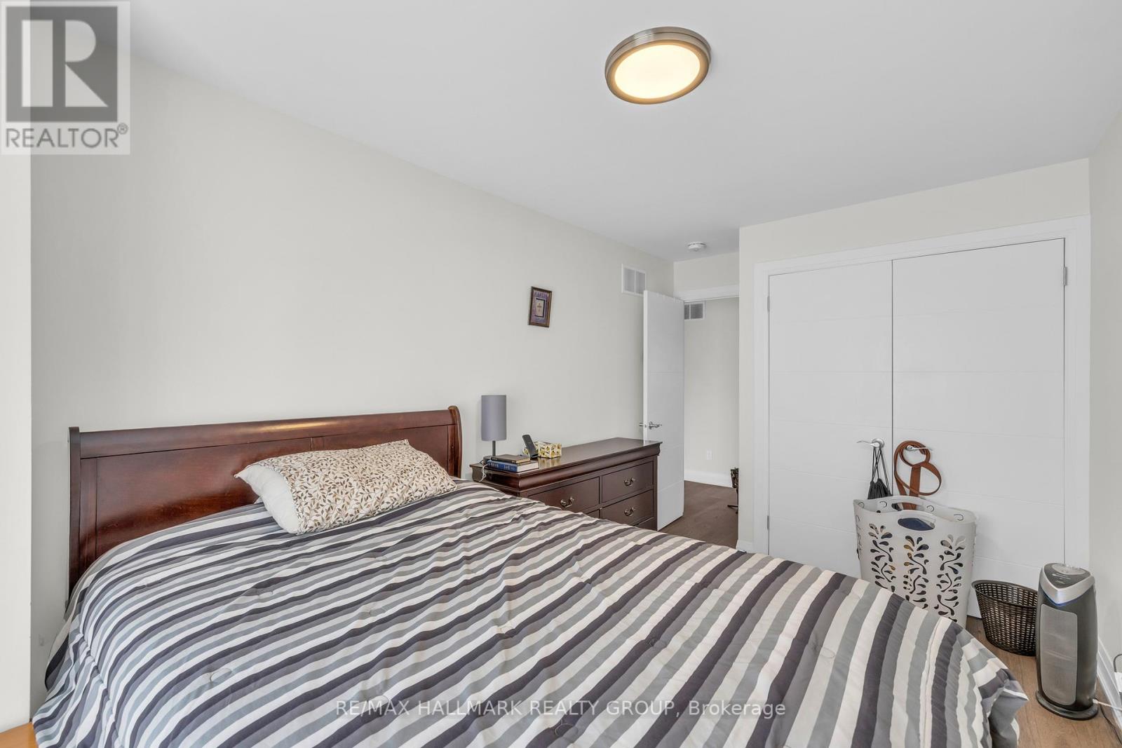 165 LONGPRE STREET - 32