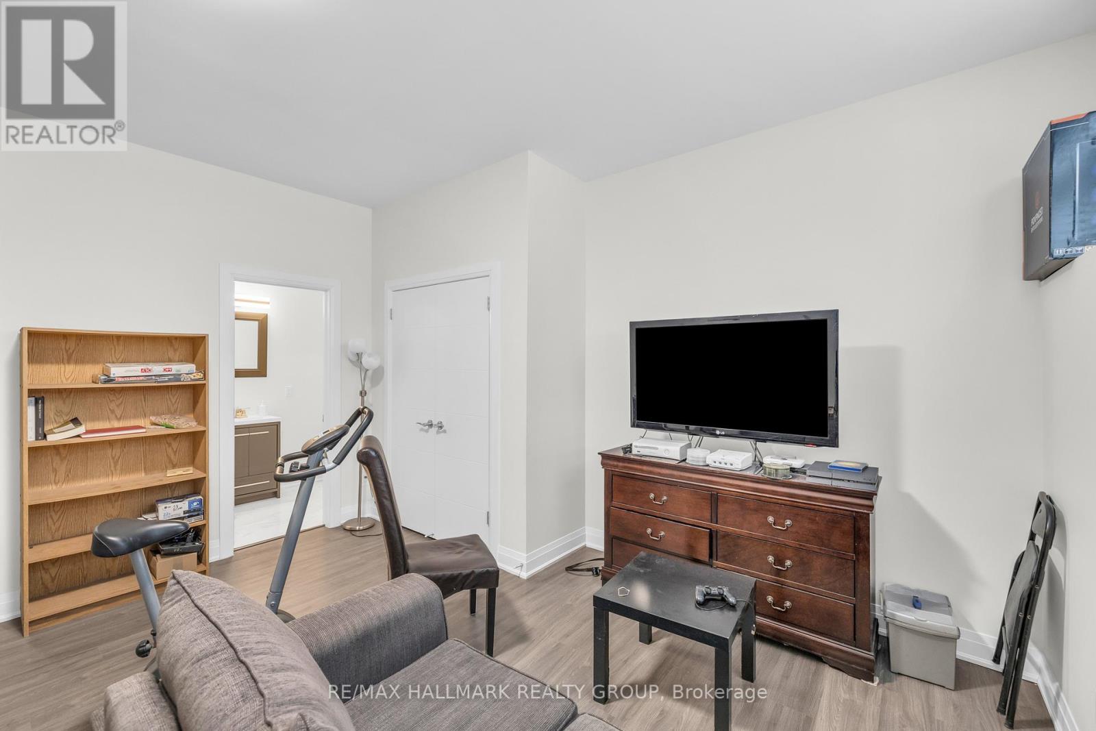165 LONGPRE STREET - 36