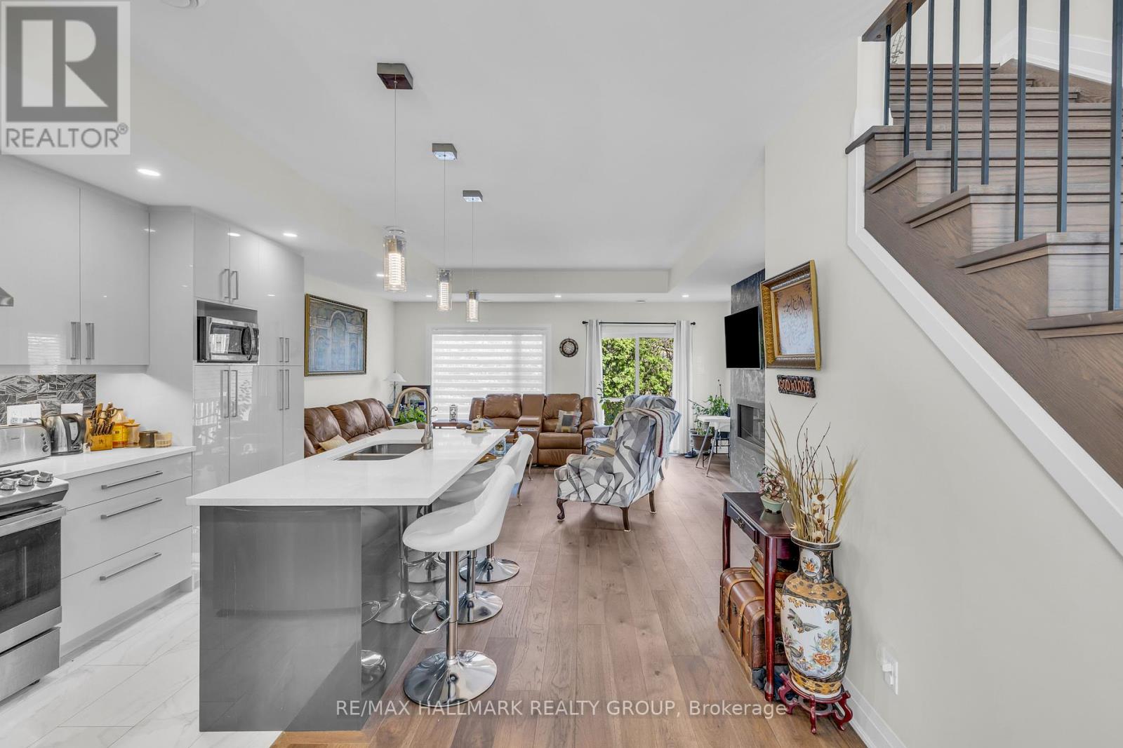 165 LONGPRE STREET - 5