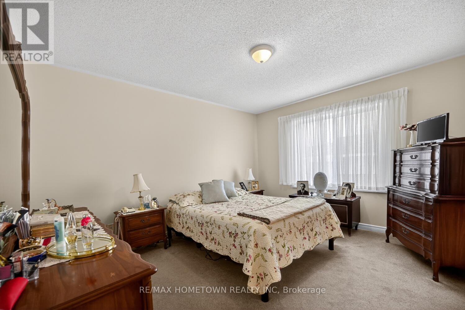 #5 1171 MILLWOOD AVENUE - 18
