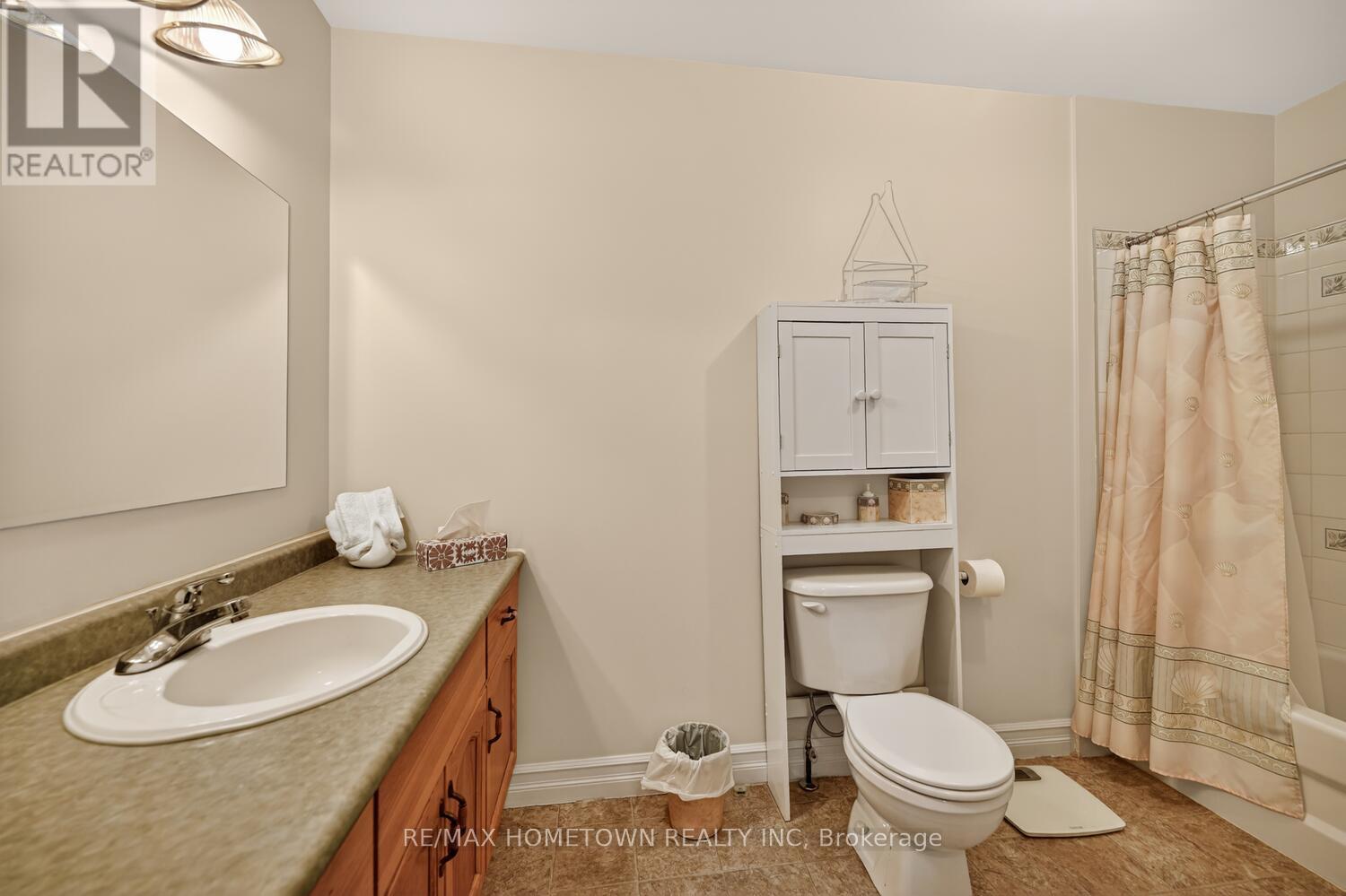 #5 1171 MILLWOOD AVENUE - 20