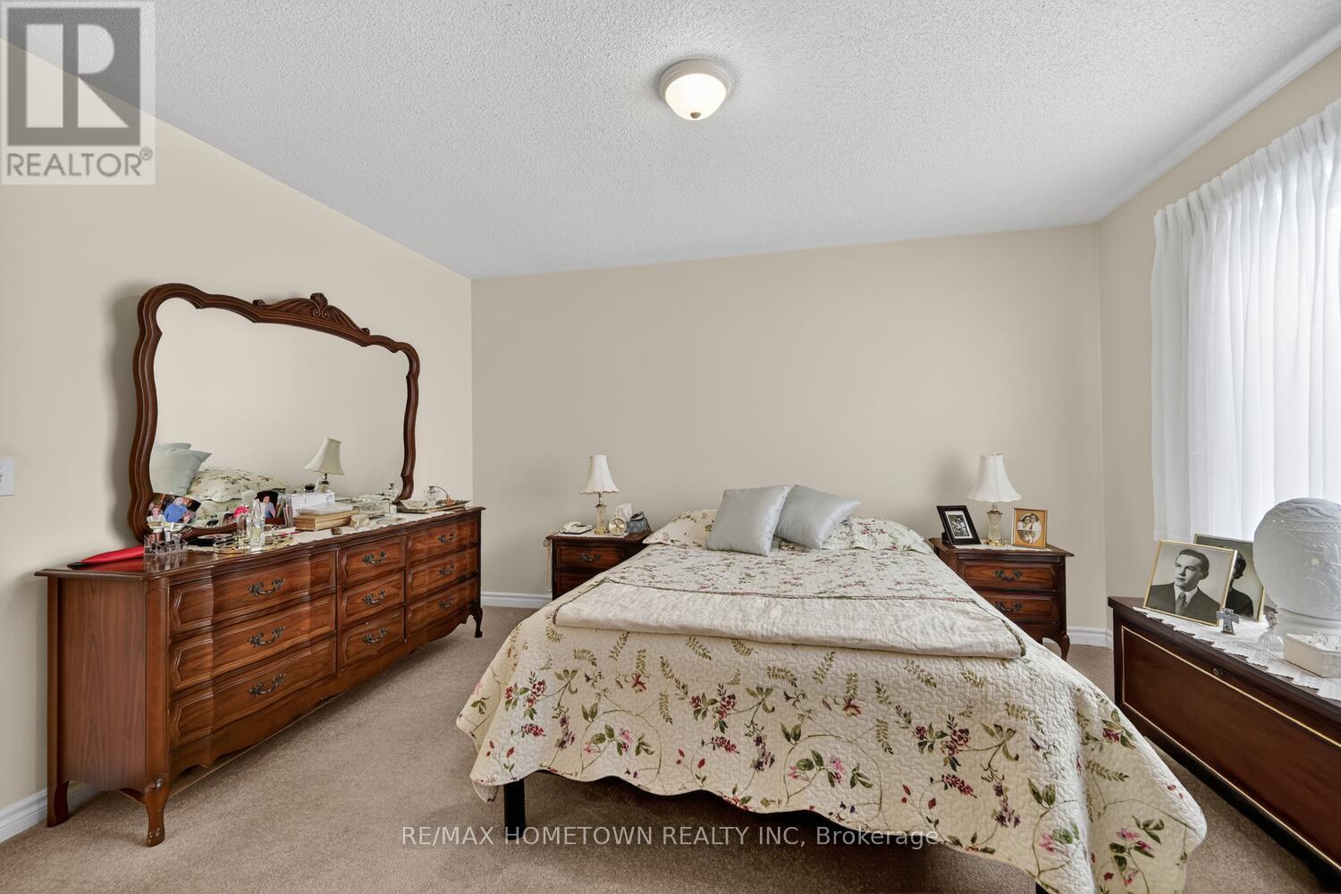 #5 1171 MILLWOOD AVENUE - 21