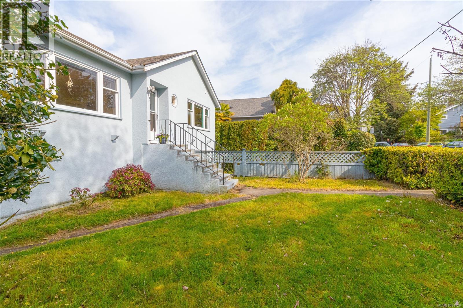  336 Irving Road, Victoria