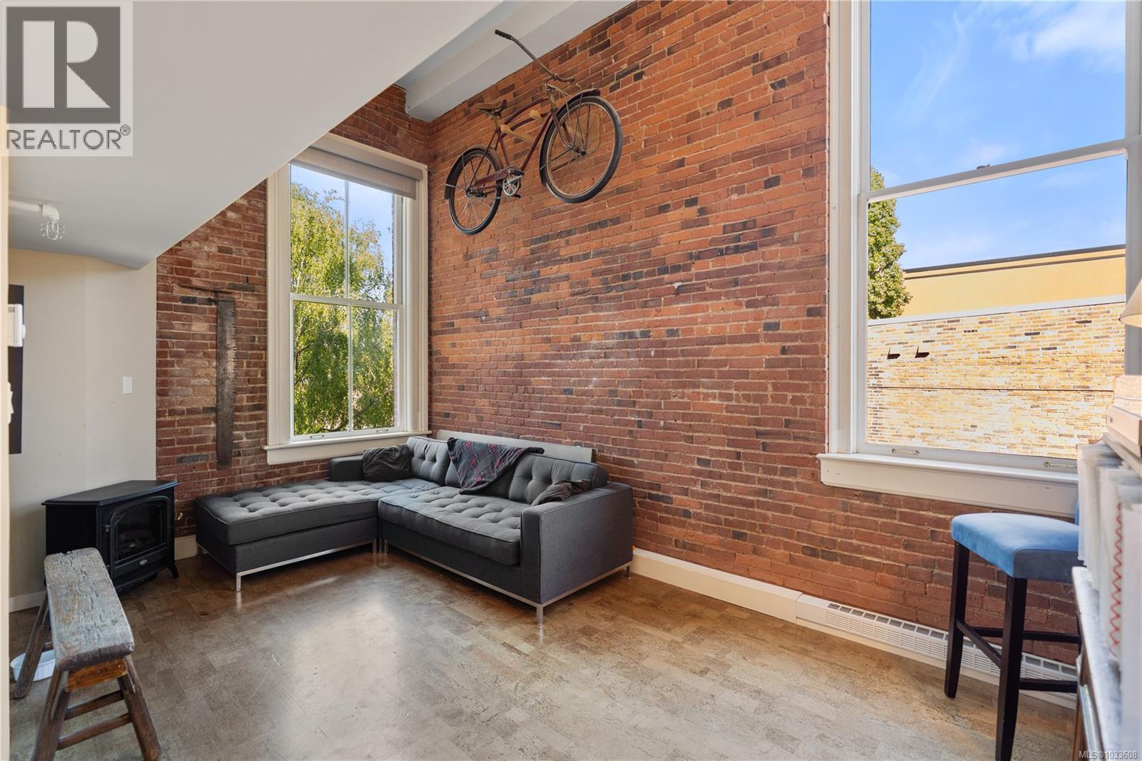 309 524 Yates St, Victoria