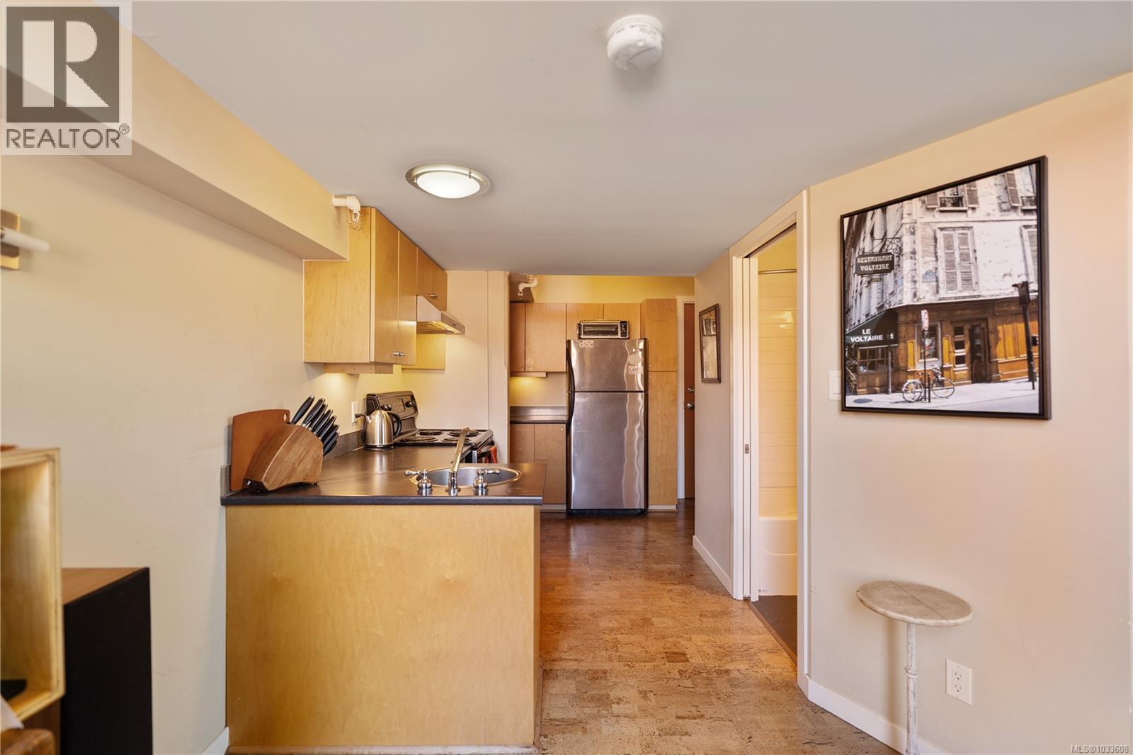 309 524 Yates St, Victoria