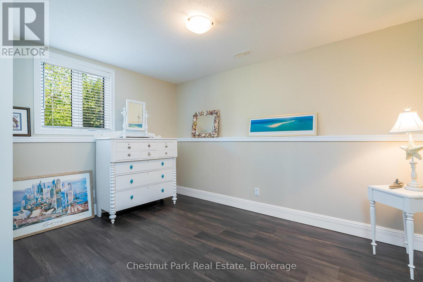 77 FINDLAY DRIVE - 40