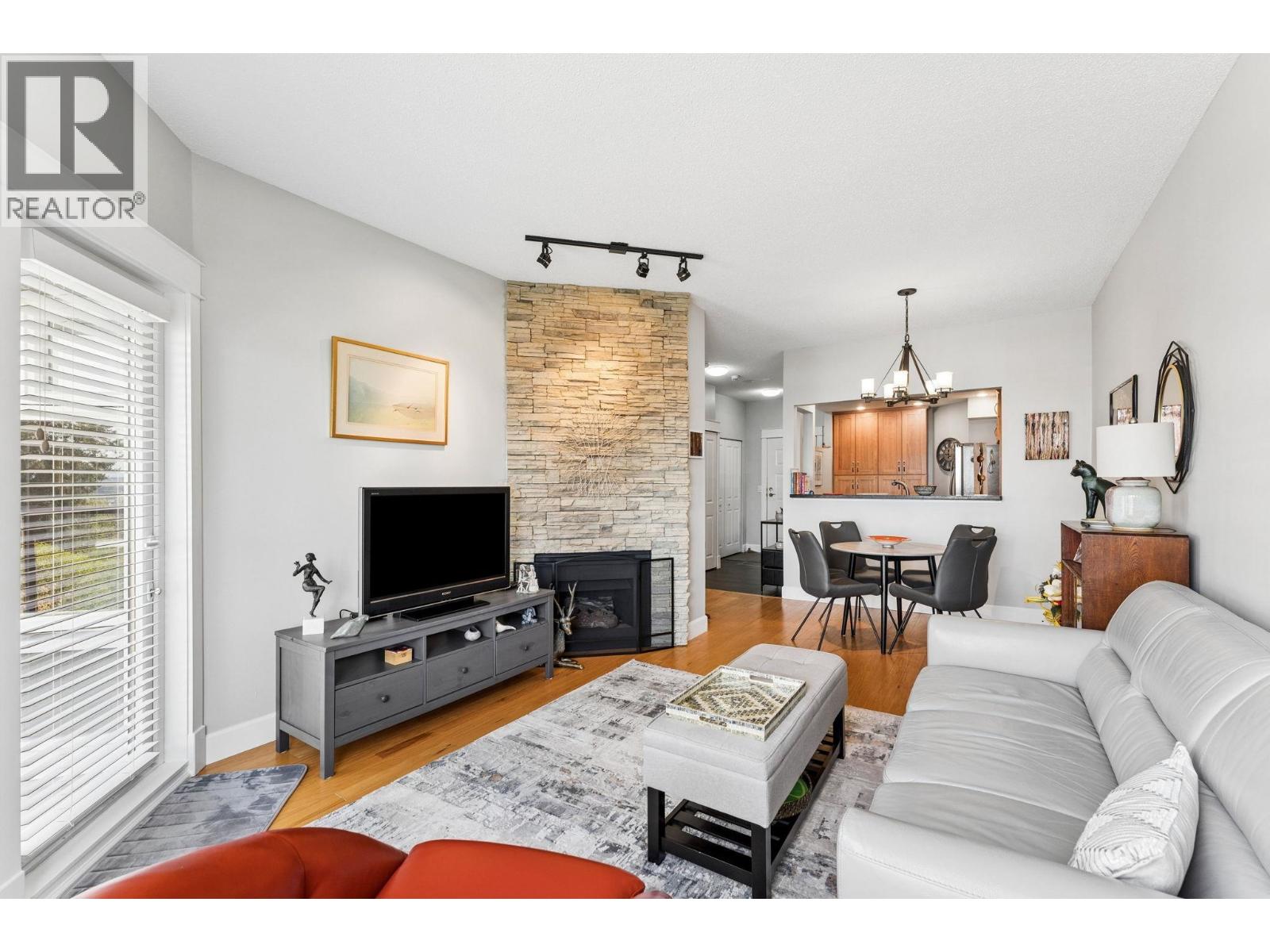 419 121 W 29TH STREET — photo 3