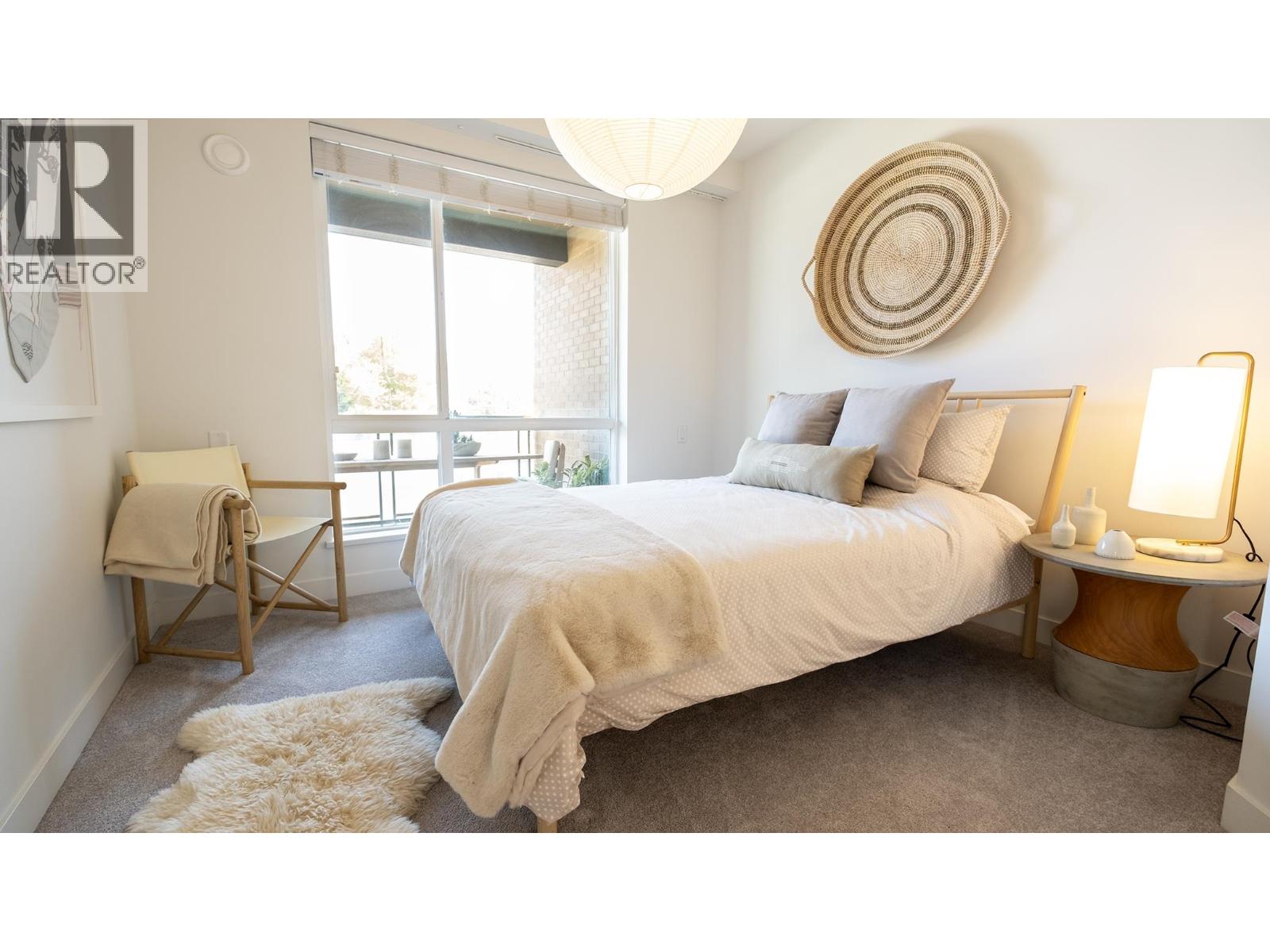 409 719 W 3RD STREET, North Vancouver