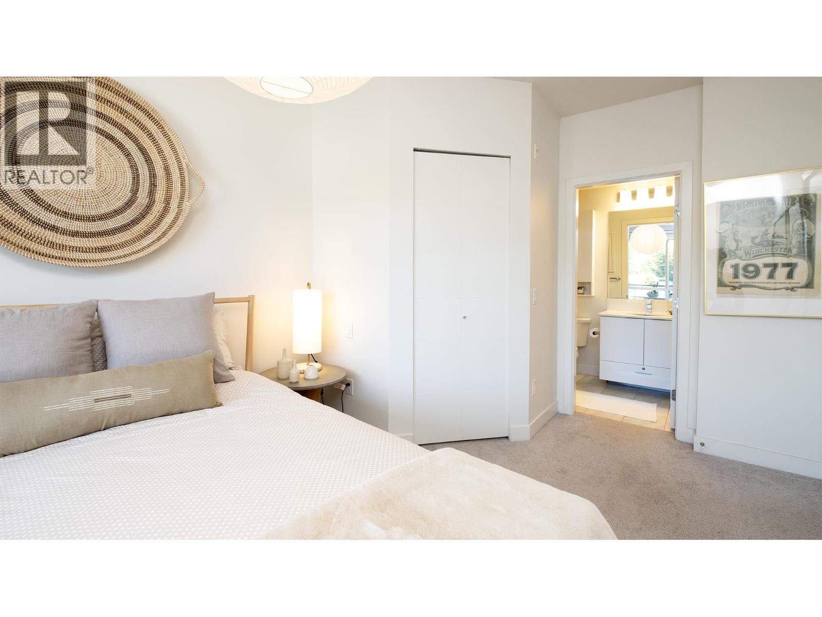 409 719 W 3RD STREET, North Vancouver