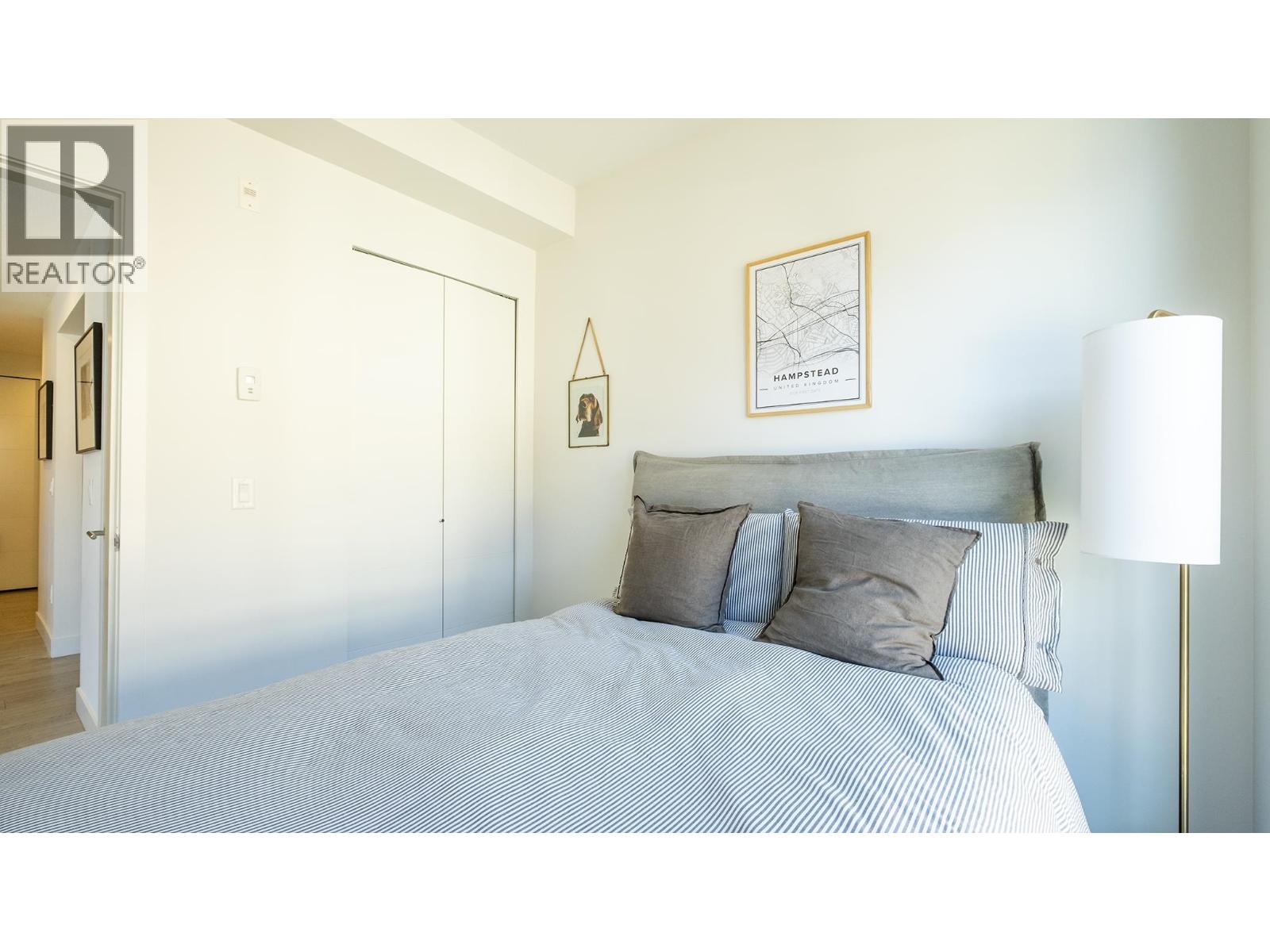 409 719 W 3RD STREET, North Vancouver