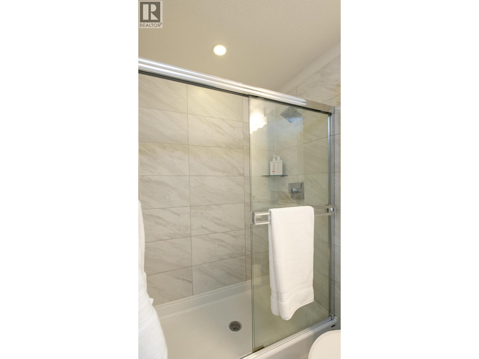 409 719 W 3RD STREET, North Vancouver