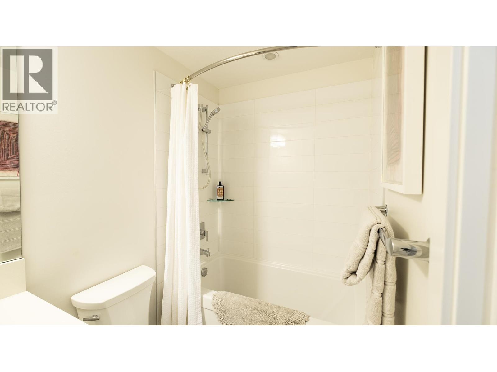 409 719 W 3RD STREET, North Vancouver