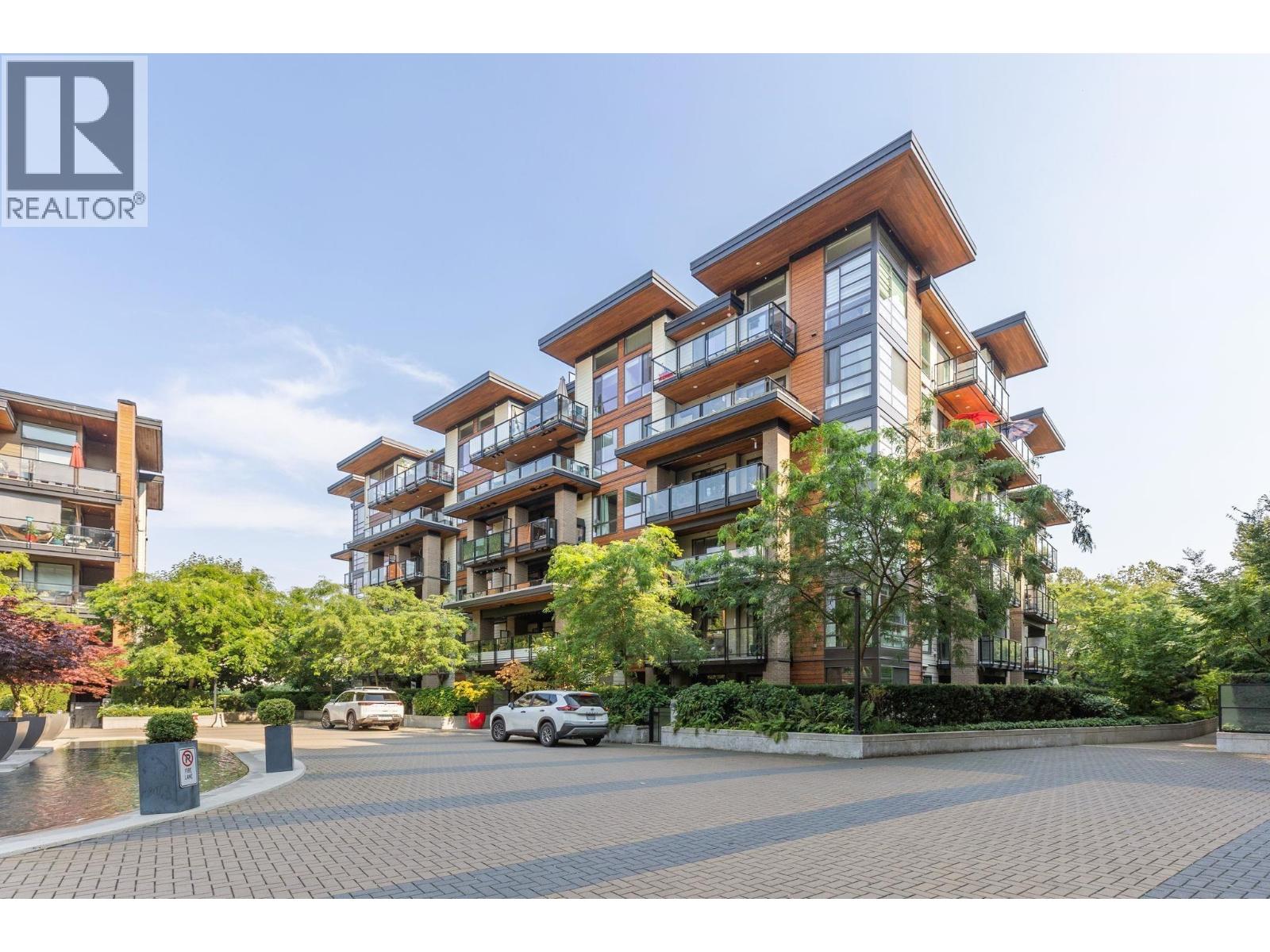 409 719 W 3RD STREET, North Vancouver