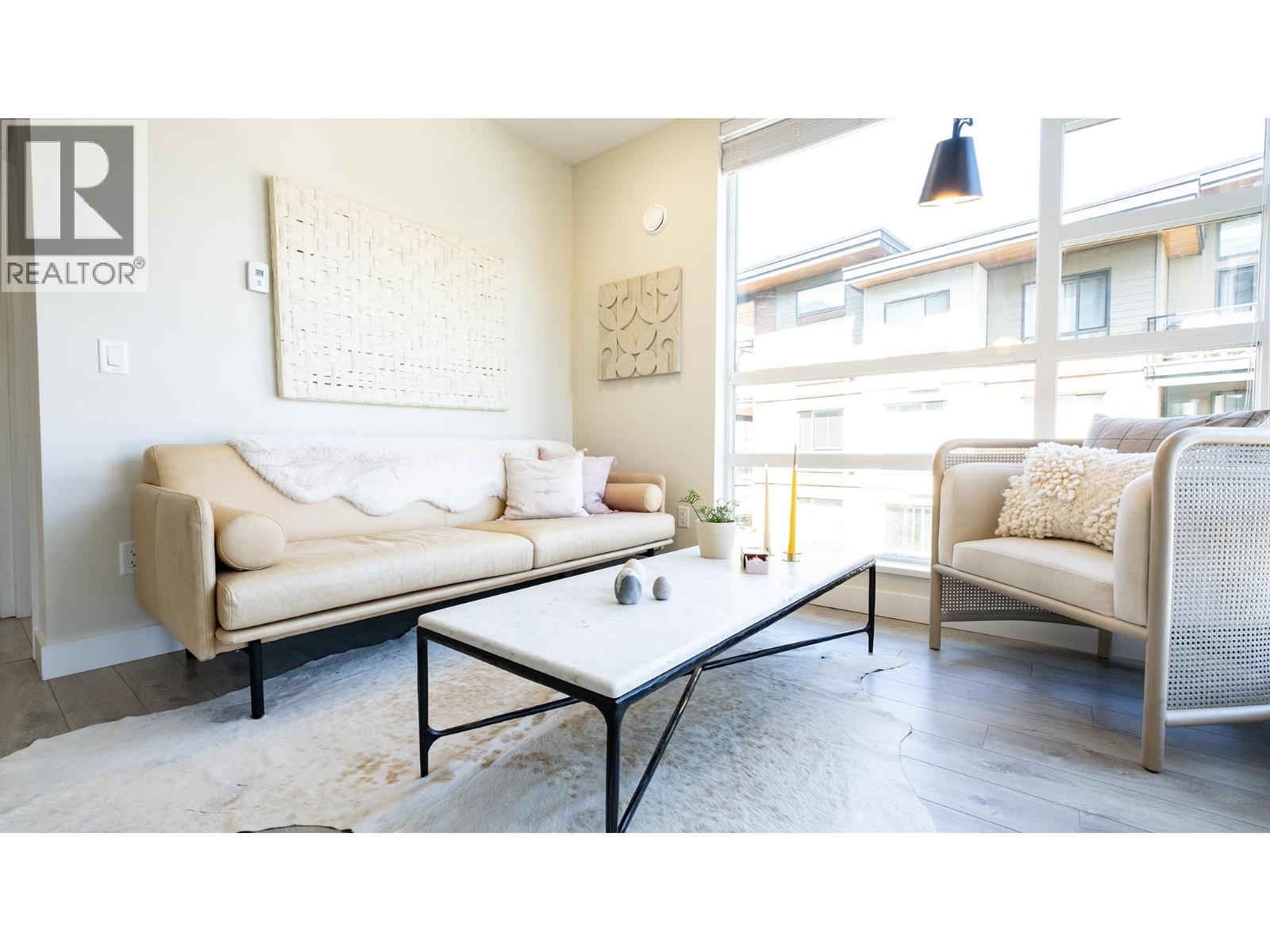 409 719 W 3RD STREET, North Vancouver
