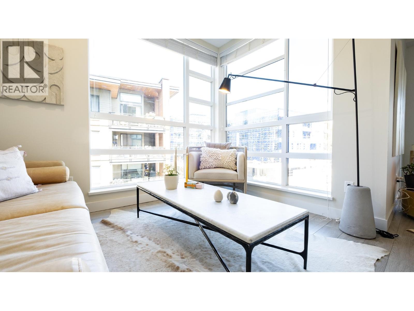409 719 W 3RD STREET, North Vancouver