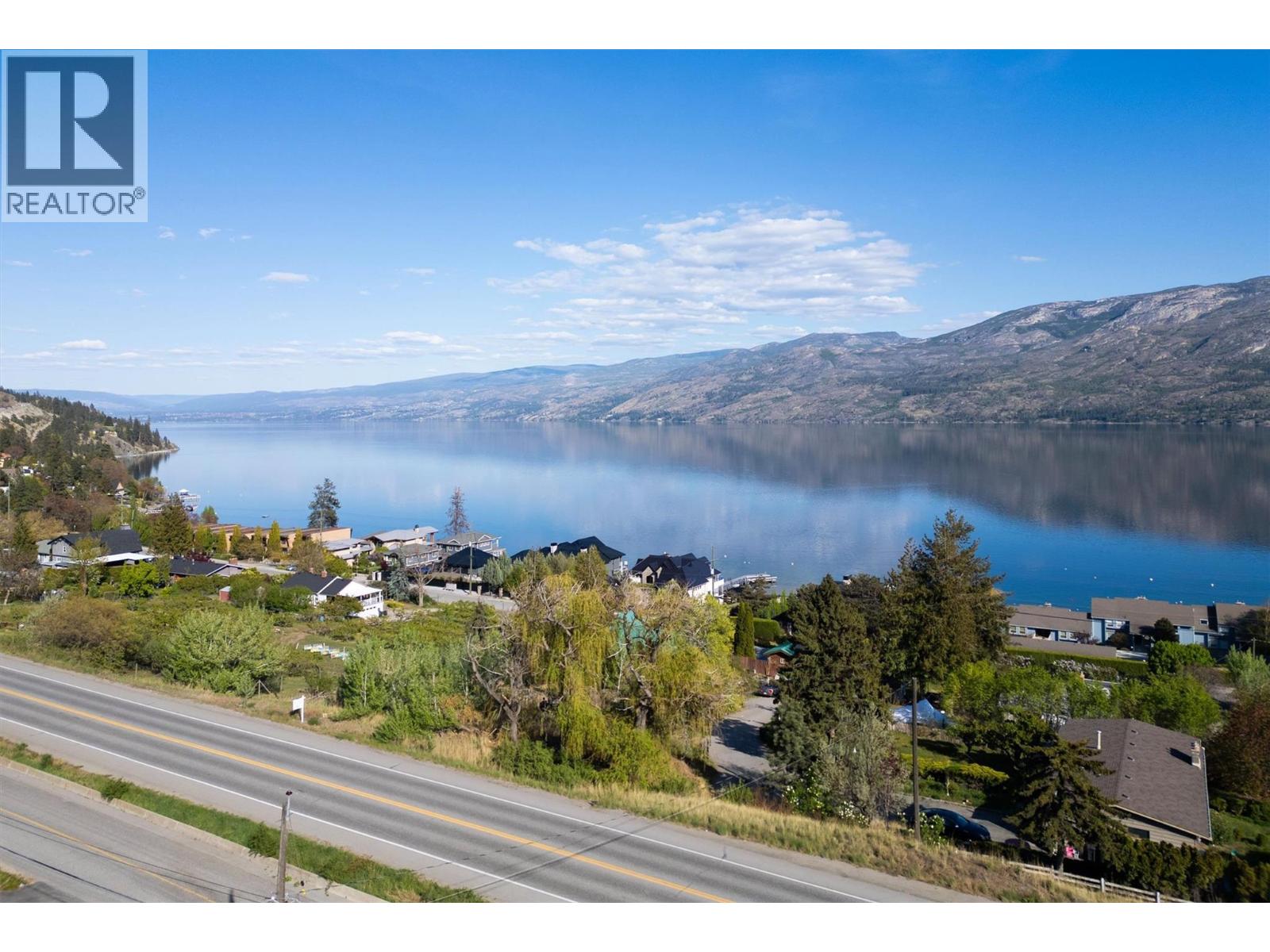 5281 Tailyour Lane, Peachland